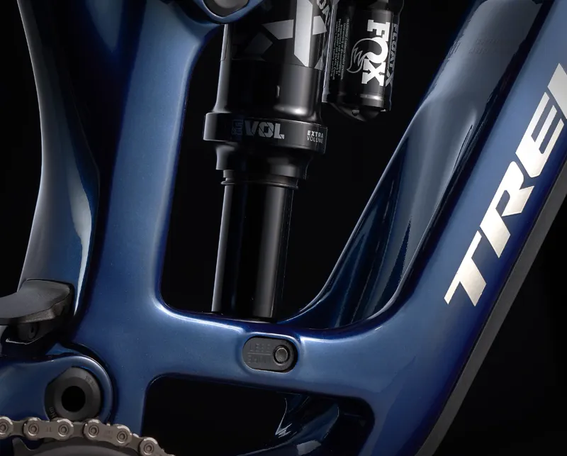 Trek Fuel Ex 9.8 XT Gen 6 Full Suspension Mountain Bike 2024 in Mulsanne Blue-7